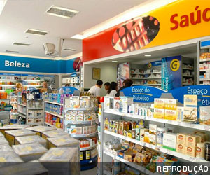 Filial de farmácia pode exercer atividade de distribuidora