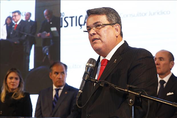 Mais de 20 juízes do RJ ameaçados por milicianos recebem escolta