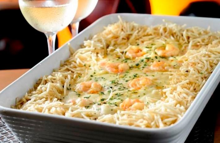 Restaurantes disputam quem serve "camarão internacional"