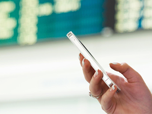 Empresa que envia SMS a clientes de telefonia deve recolher ISS