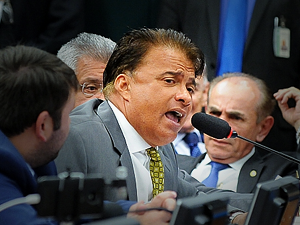 Ex-deputado vira réu por ofender artistas em discursos na Câmara