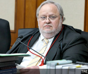 Felix Fischer volta a despachar e reassume relatoria da "lava jato"