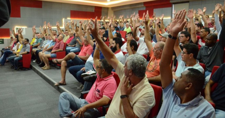 STF cassa decisão sobre contribuição sindical votada em assembleia