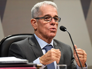 STJ substitui por cautelares preventiva de acusado de estelionato