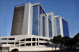 Sujeitar nova ação trabalhista a custas anteriores é inconstitucional