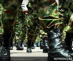 ADI contra militares na Administração tem seguimento negado