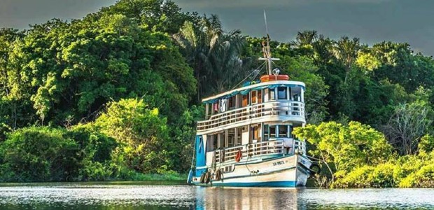 Barroso mantém decreto que proíbe transporte fluvial no Amazonas