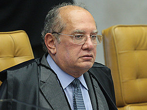Gilmar Mendes suspende cobrança por cheque especial não utilizado