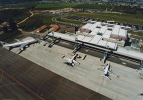 Justiça diverge sobre suspensão de contratos em aeroportos