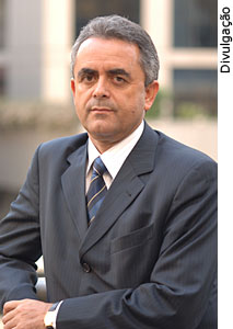 Morreu nesta quarta-feira o deputado federal Luiz Flávio Gomes