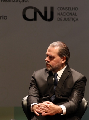 Presidência do STF analisa 100% dos agravos em RE
