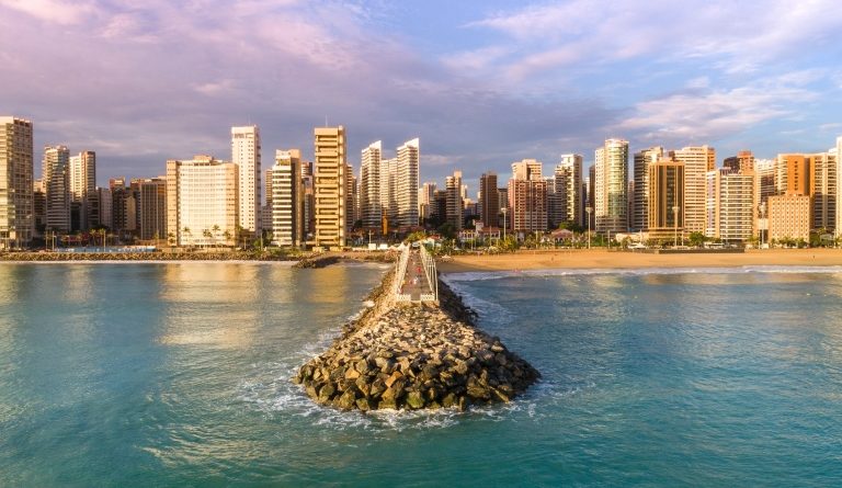 Sem decreto municipal, Fortaleza não pode fechar lojas, diz MP