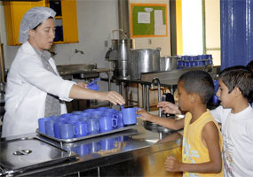 TJ-SP cassa liminar que previa benefício alimentar a todos os alunos