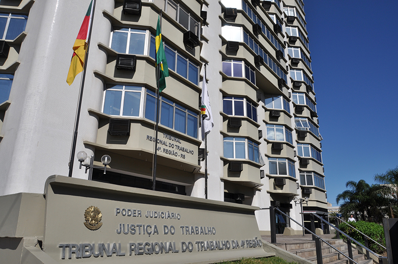 TRT-4 retoma prazos dia 4 e mantém trabalho remoto