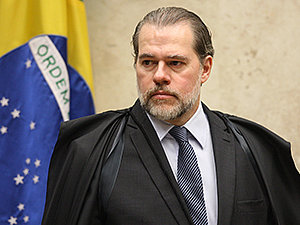 Toffoli pede vista em julgamento sobre tributação de software