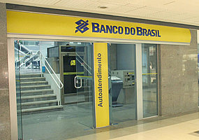 Desconto por auxílio pago a mais não pode ser feito em conta