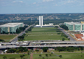 Juíza do DF barra flexibilização de isolamento social