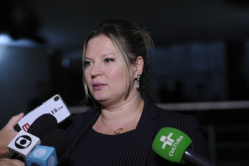 Vídeo de suposta conversa de Joice Hasselmann deve sair do ar